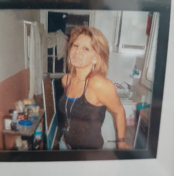 Meet your Posher, Bridgette - Picture 1 of 1